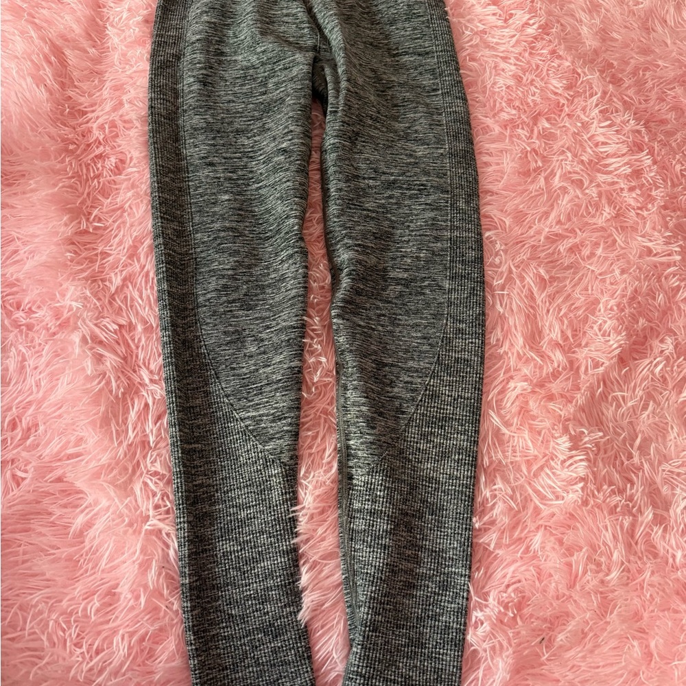 Gray Textured Leggings